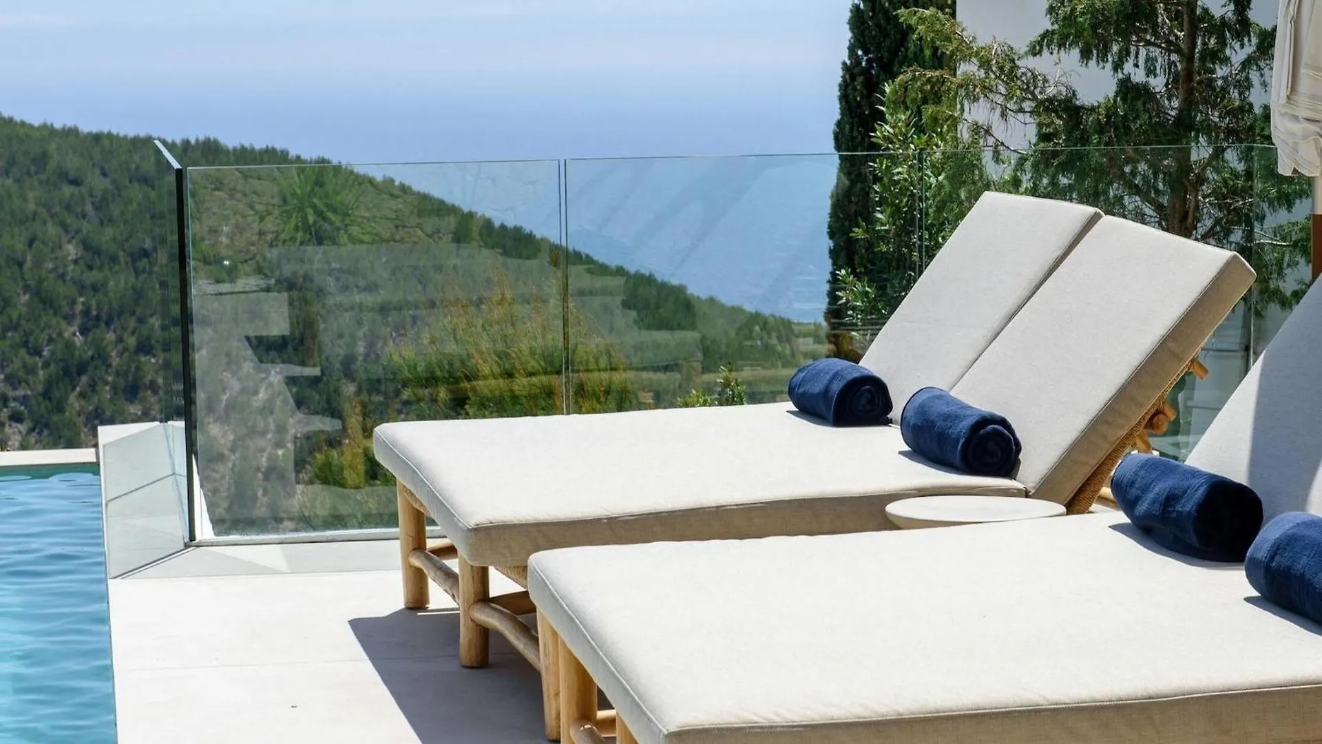 Modern Villa In Santa Eulalia Cala Llonga